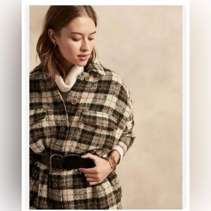 OVERSIZED ITALIAN BOUCLÉ SHIRT JACKET - Banana Republic - Size Large